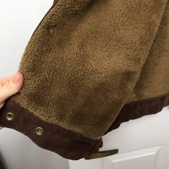 Dark brown suede leather jacket by El Toro leathers. Very vintage. - Picture 2 of 4